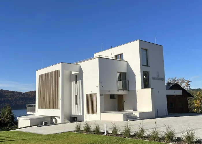 Nad Jeziorem 3* Rożnów